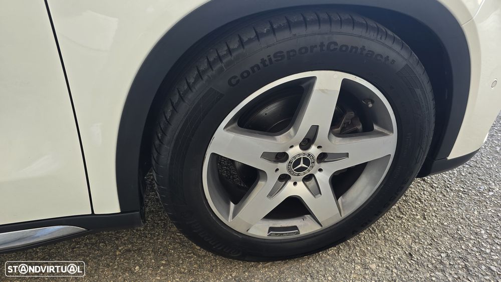 Mercedes-Benz GLA 220 d AMG Line - 24