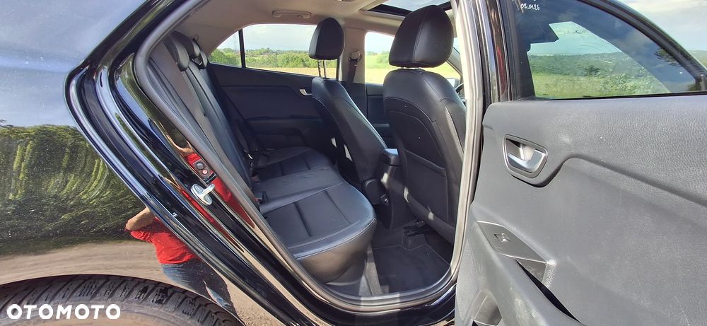 Kia Rio 1.0 T-GDI 120 Mild-Hybrid DCT7 Platinum - 13
