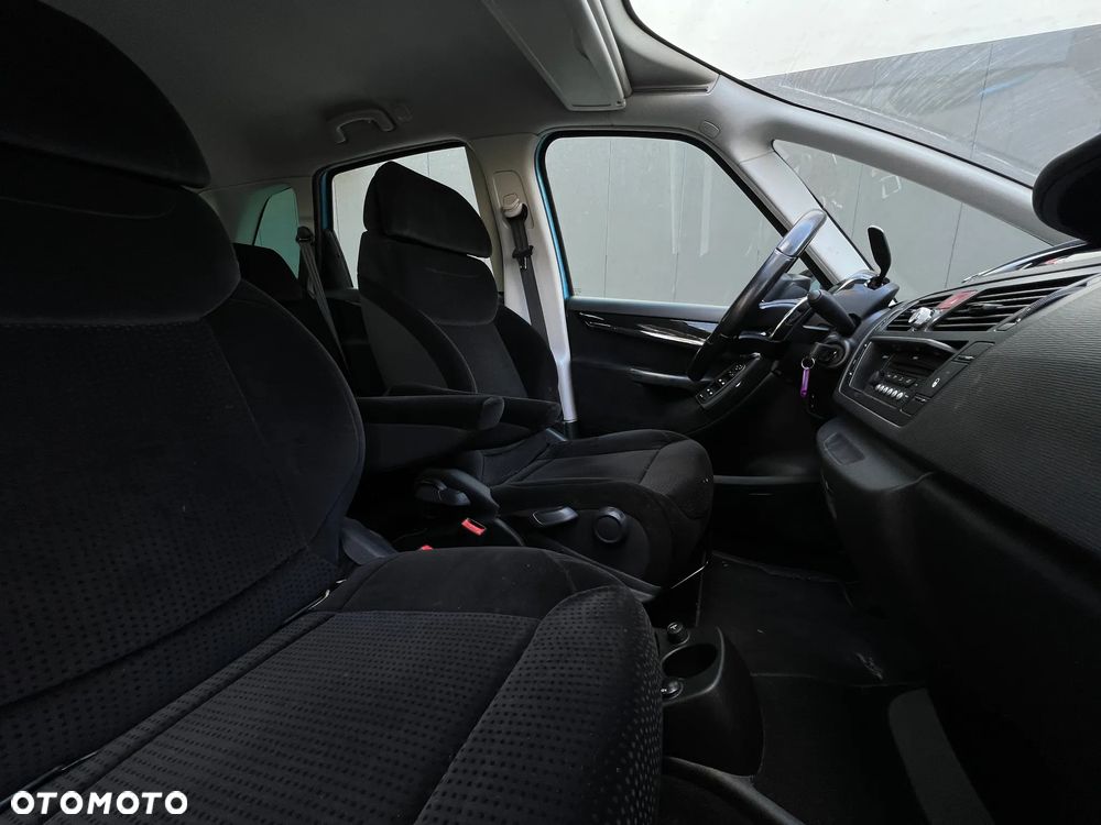 Citroën C4 Picasso - 12