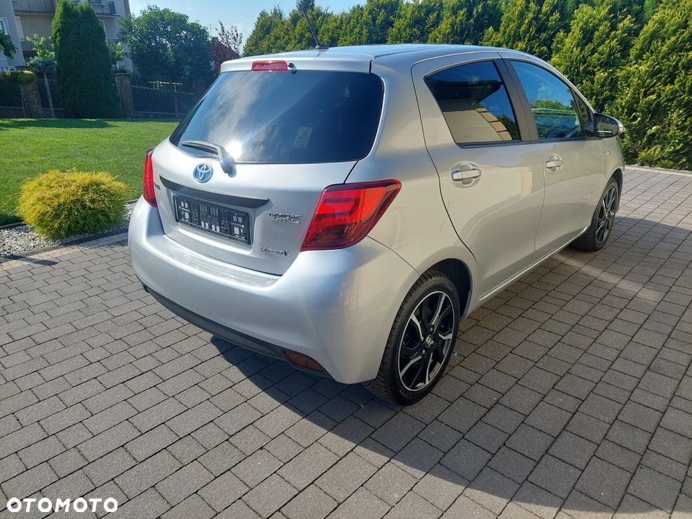 Toyota Yaris - 8