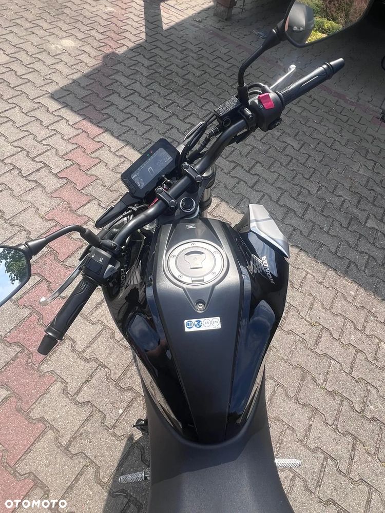 Honda CB - 4