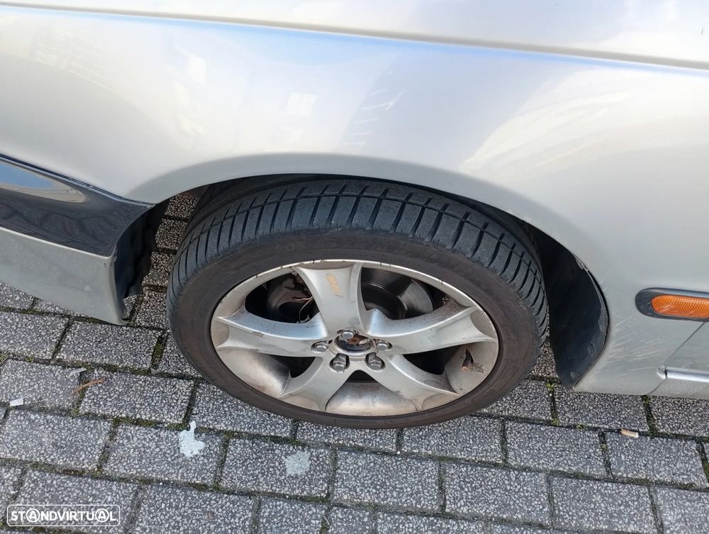 Toyota Avensis S/D 1.6 Sol - 8