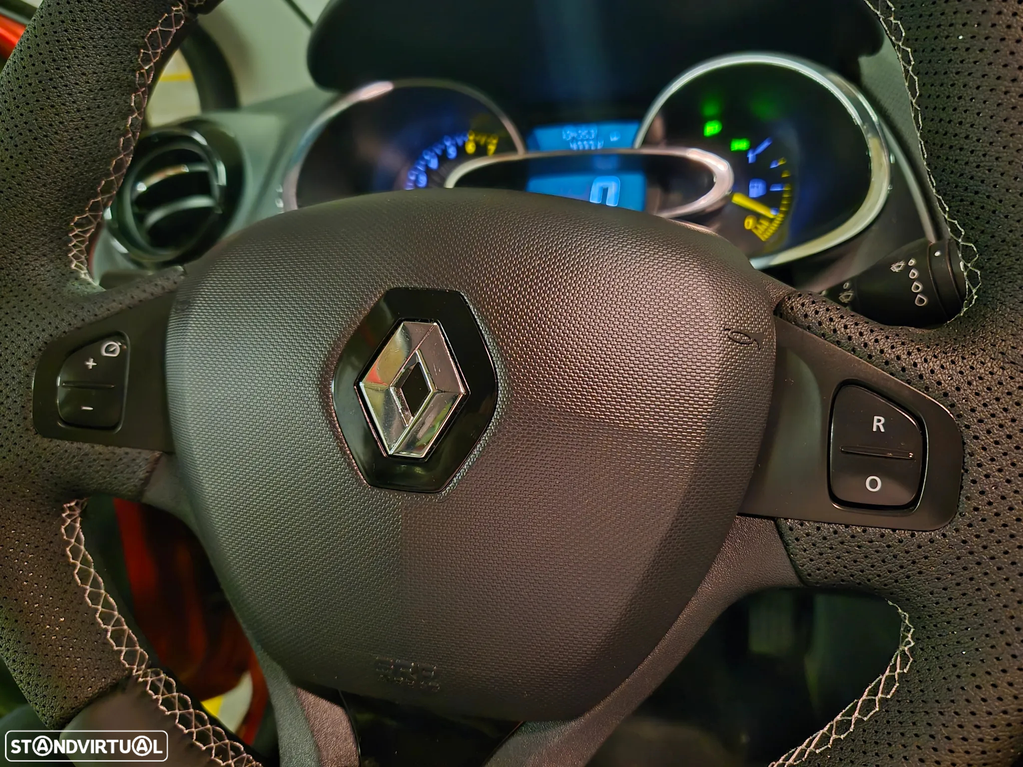 Renault Clio 0.9 TCE Dynamique S - 26