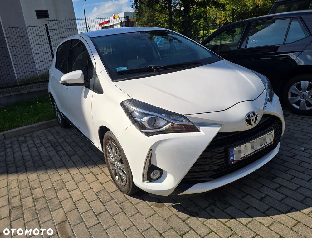 Toyota Yaris 1.5 Premium - 17