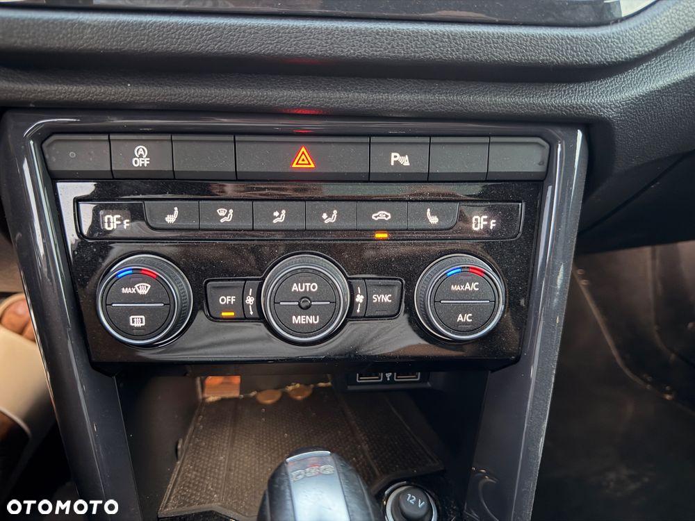 Volkswagen T-Roc 2.0 TDI SCR 4MOTION DSG R-Line - 35