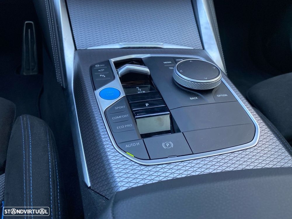 BMW i4 xDrive40 Gran Coupe - 13