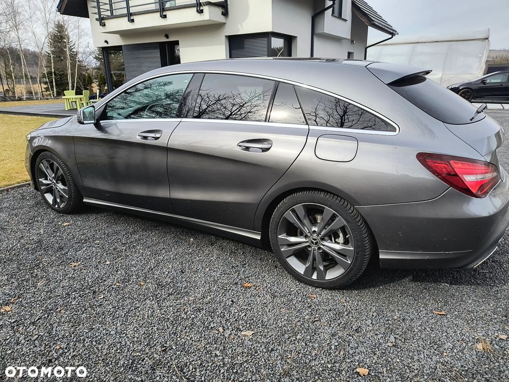 Mercedes-Benz CLA 180 7G-DCT UrbanStyle Edition - 11
