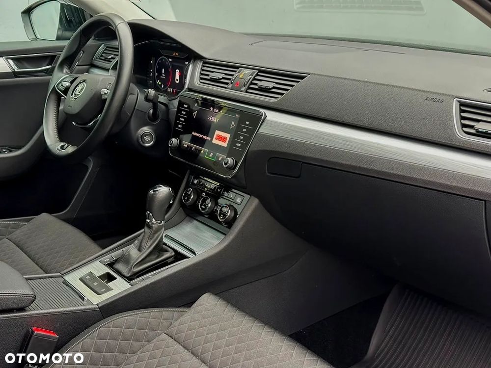 Skoda Superb 2.0 TSI Ambition DSG - 23