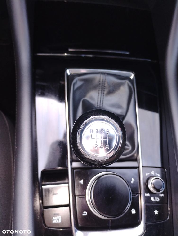 Mazda 3 e-SKYACTIV-G 150 M HYBRID EXCLUSIVE-LINE - 16
