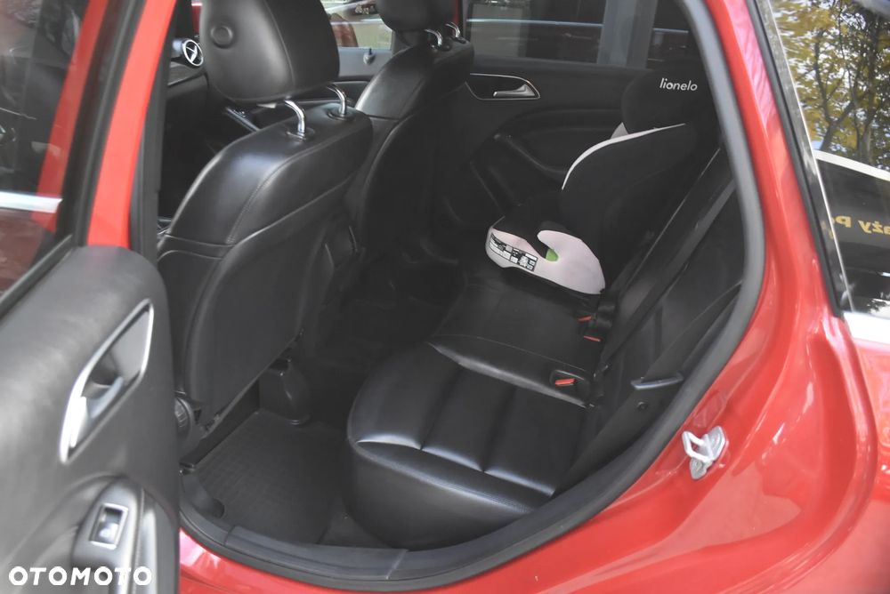 Mercedes-Benz Klasa B 200 CDI (BlueEFFICIENCY) - 23