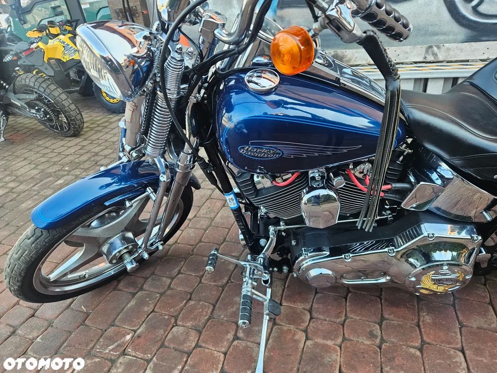 Harley-Davidson Softail Standard - 22