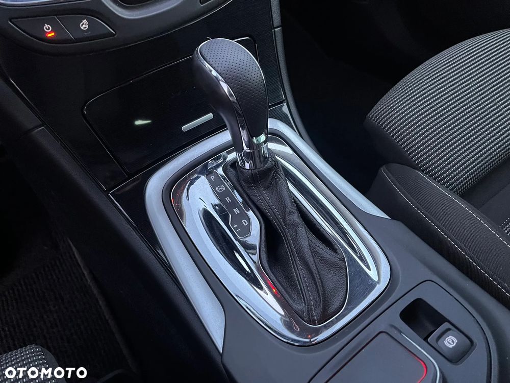 Opel Insignia 2.0 CDTI Automatik - 28