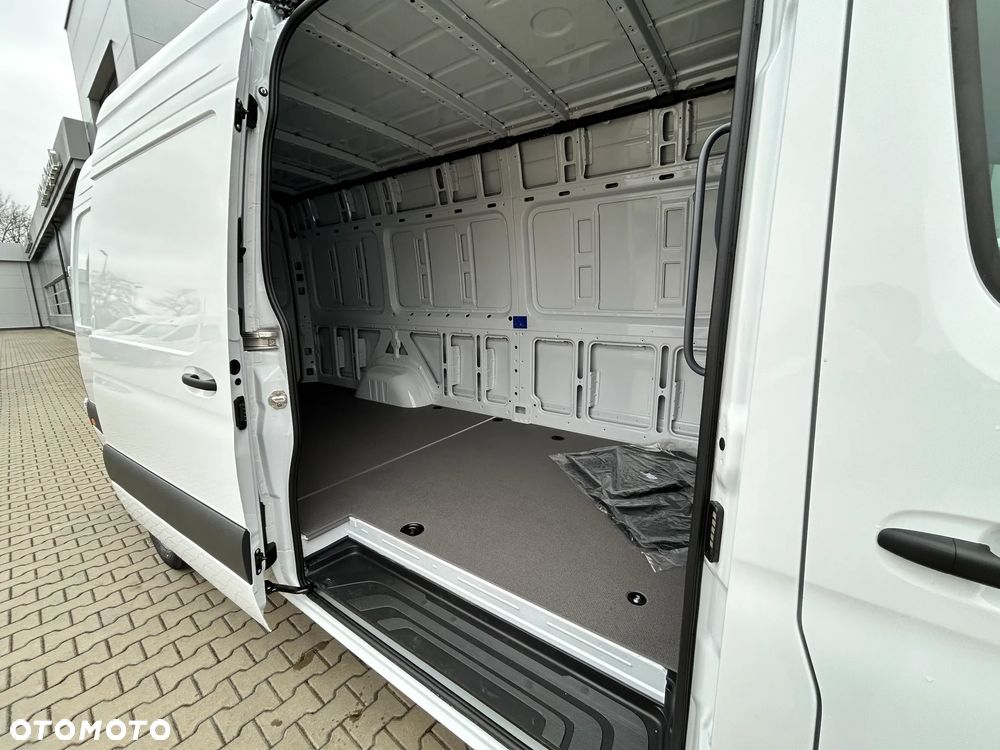 Mercedes-Benz Sprinter 317 CDI Furgon PRO długi - 4