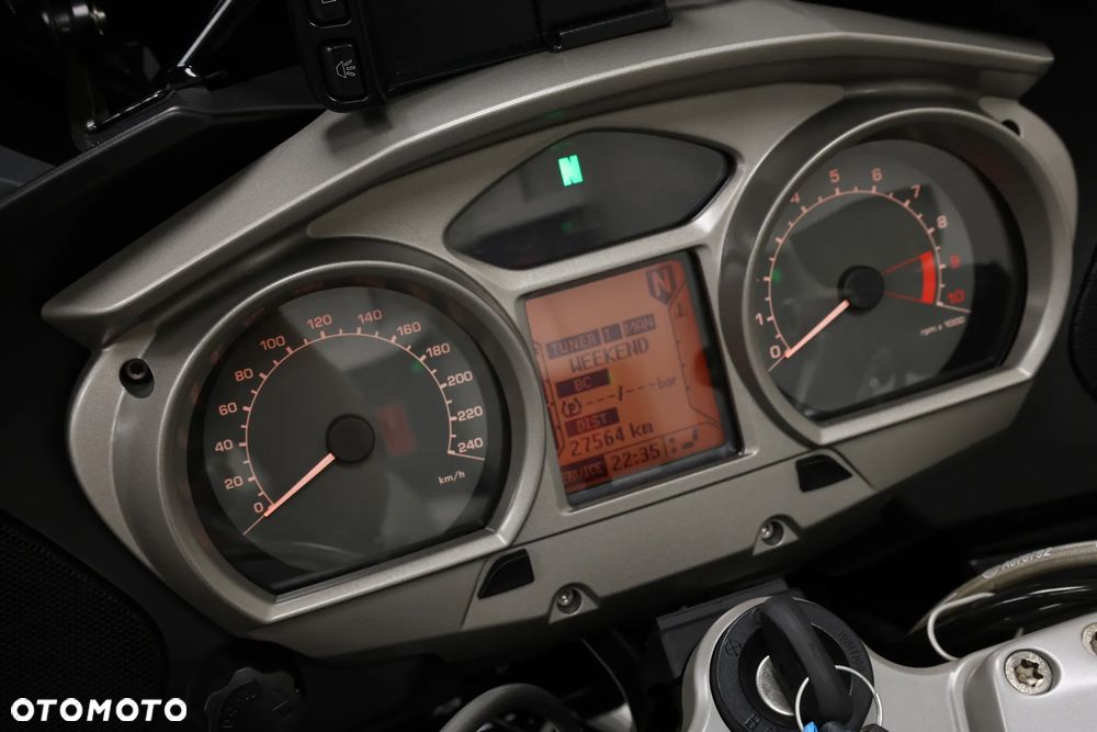 BMW R - 18