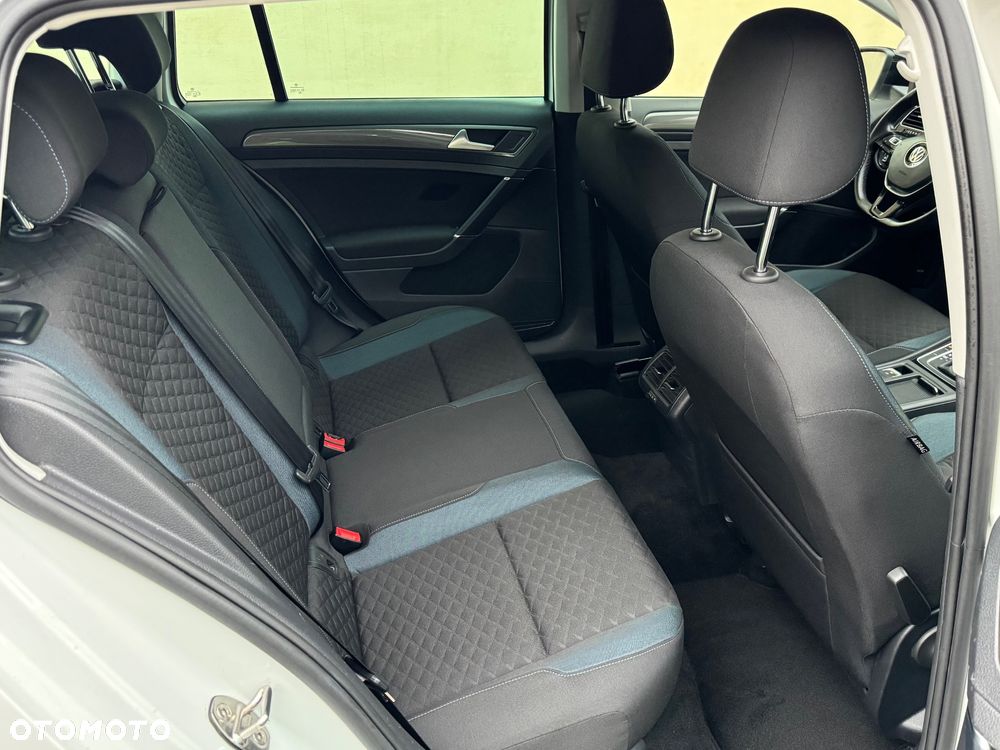 Volkswagen Golf Variant 1.6 TDI SCR DSG IQ.DRIVE - 21