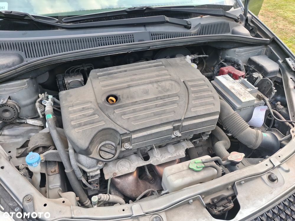 Suzuki SX4 1.6 Comfort 4WD - 13