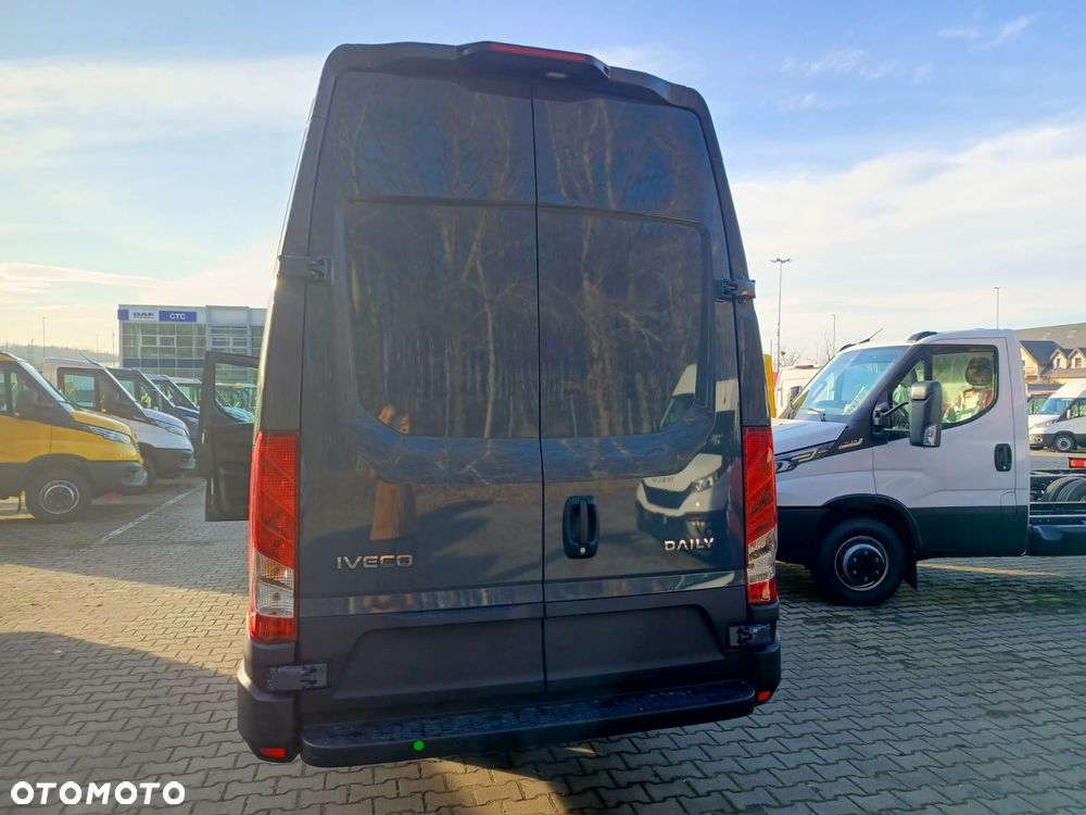 Iveco Daily / Pewny partner w biznesie ! - 14