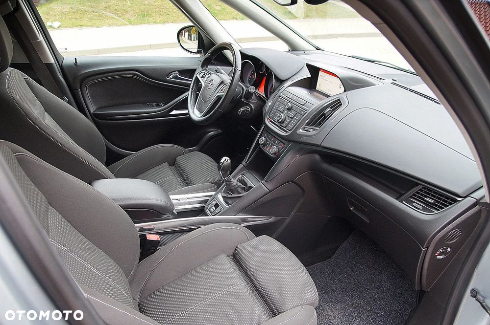 Opel Zafira 1.6 T SIDI Cosmo S&S - 21
