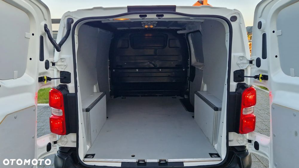 Opel Vivaro - 21