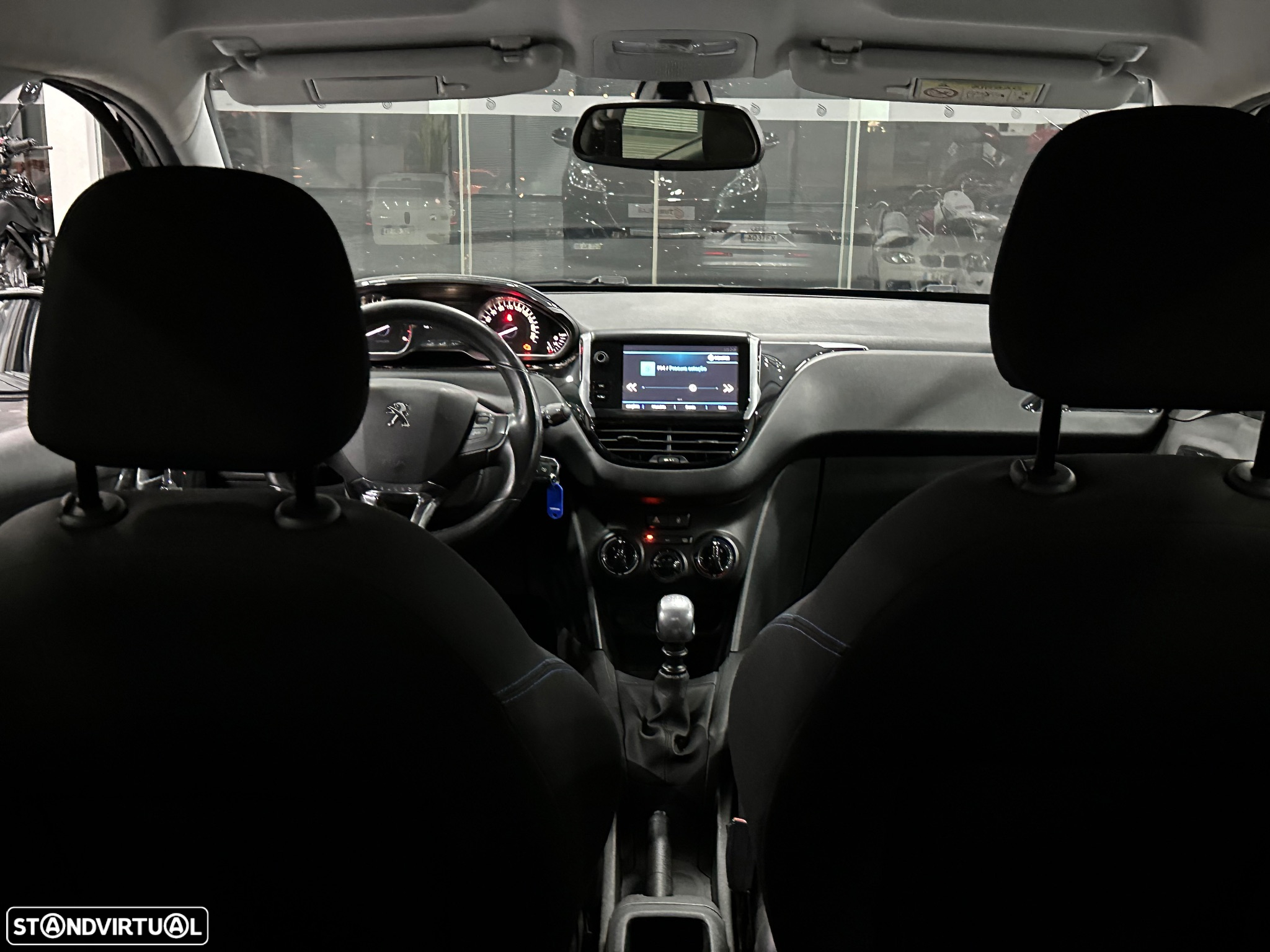 Peugeot 208 1.5 BlueHDi Signature - 9