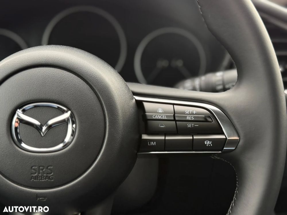 Mazda 3 e-SKYACTIV-G 140 M HYBRID Aut. HOMURA - 21