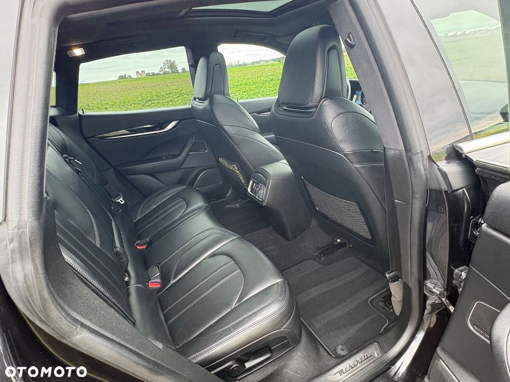 Maserati Levante - 18
