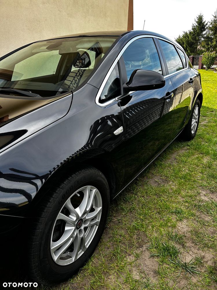 Opel Astra 1.7 CDTI Cosmo - 5