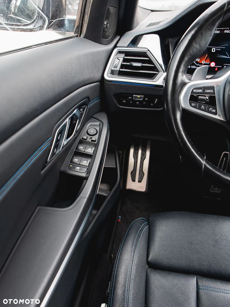 BMW Seria 3 M340i xDrive mHEV sport - 16