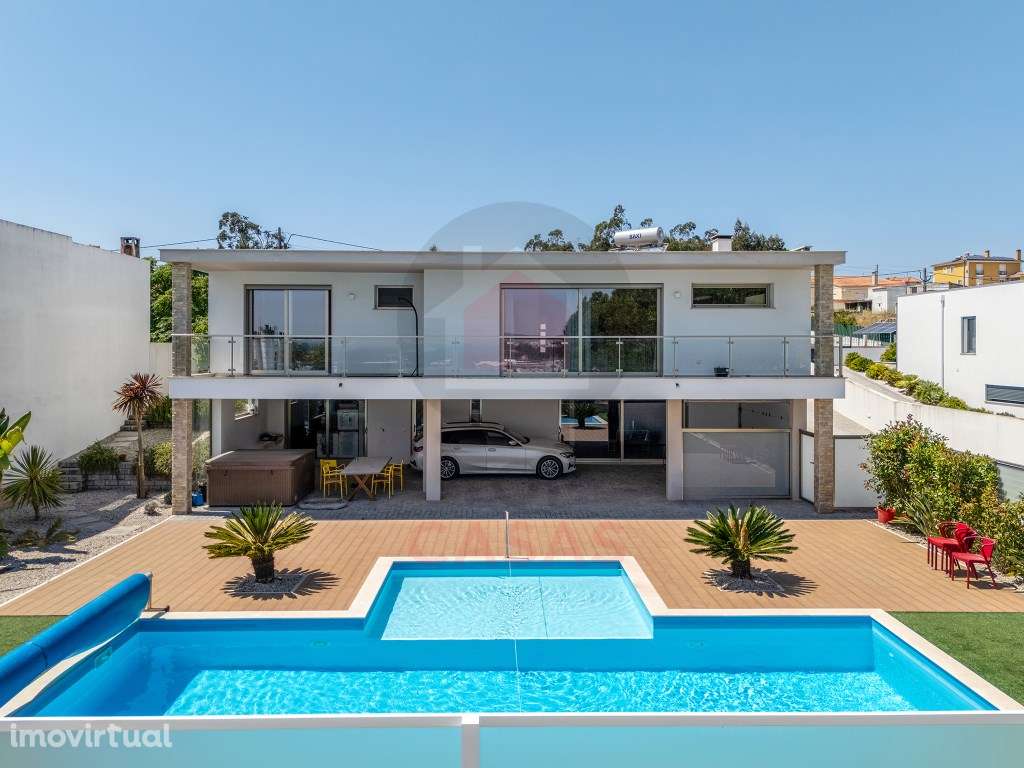 Moradia Moderna com Piscina - Nadadouro, Caldas da Rainha - Grande imagem: 2/36