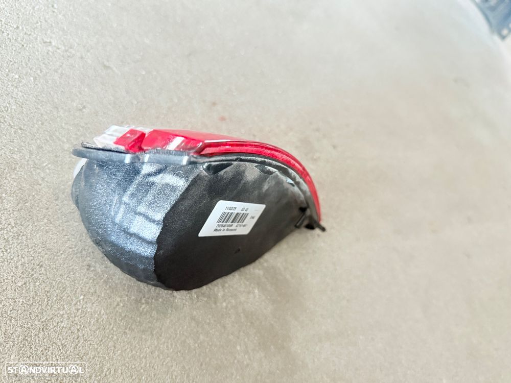 Luz marcha a trás Dacia Duster ll - 3