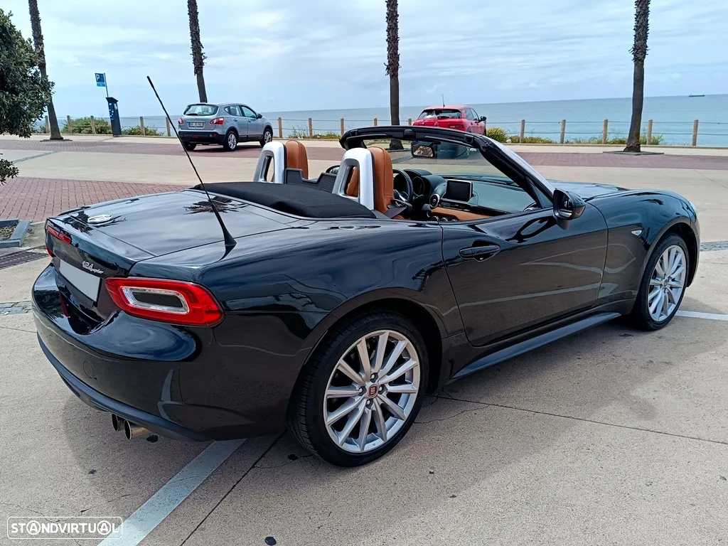 Fiat 124 Spider 1.4 MultiAir Turbo - 8