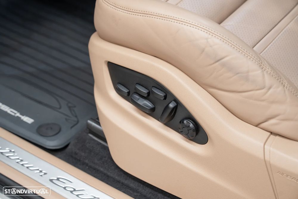 Porsche Cayenne Coupé E-Hybrid - 29