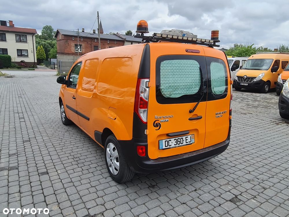 Renault Kangoo Maxi 2013 r. Klima Long Długie Oświetlenie Drogowe - 8