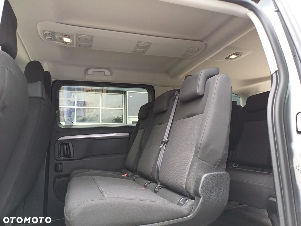 Peugeot Traveller 2.2 BlueHDi Long Business EAT8 - 9