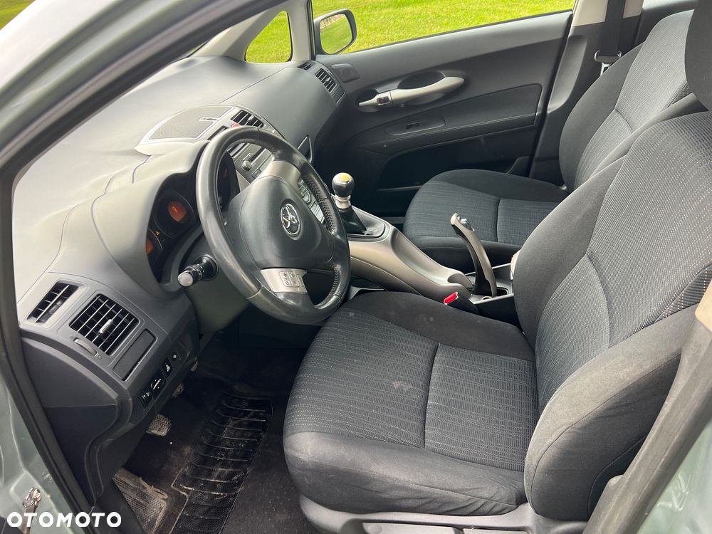 Toyota Auris - 7