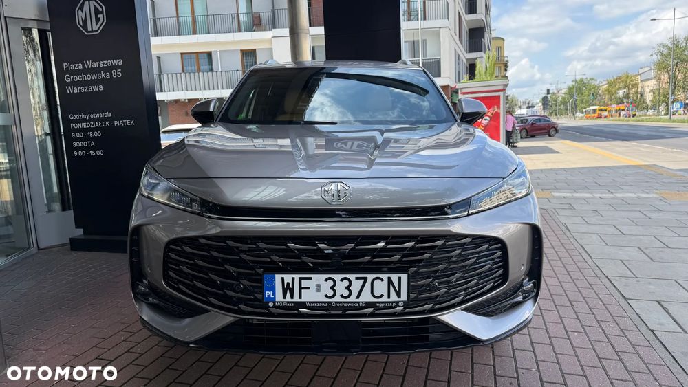 MG HS Hybrid+ - 12