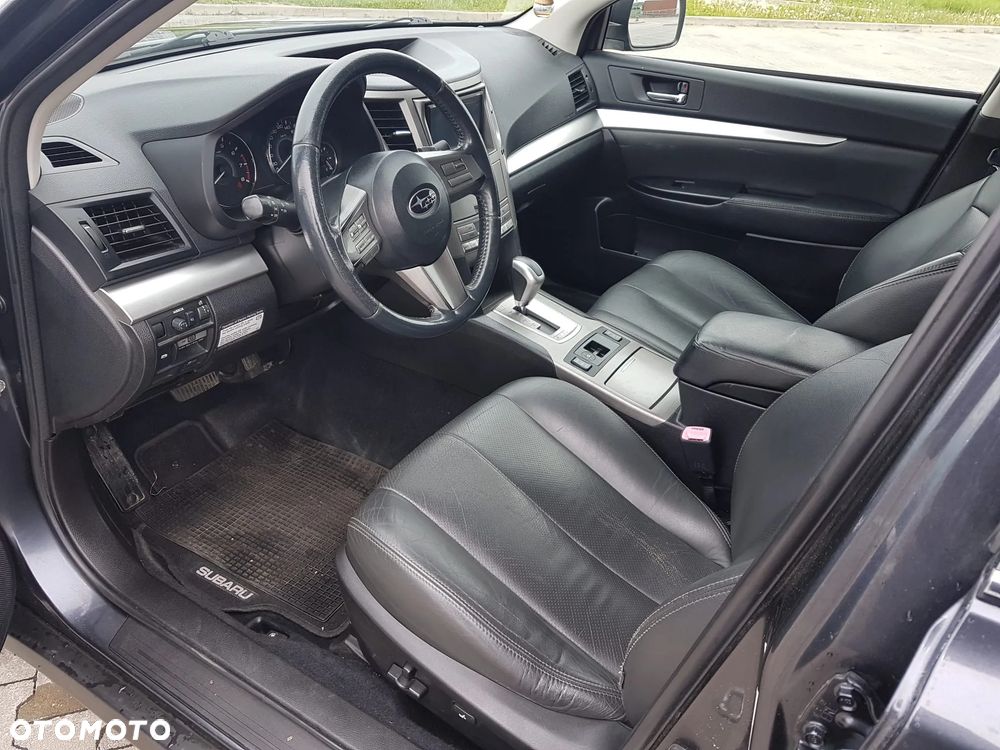 Subaru Outback 2.5i Comfort AT - 13