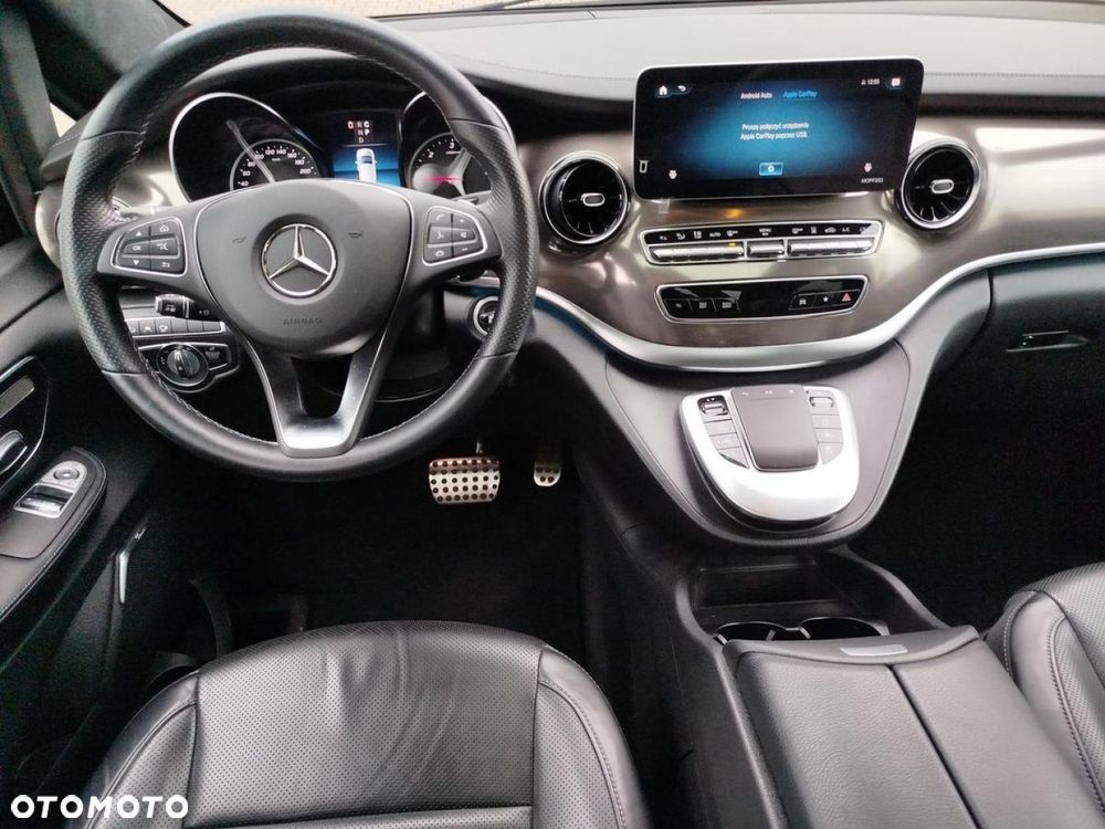 Mercedes-Benz Klasa V - 14