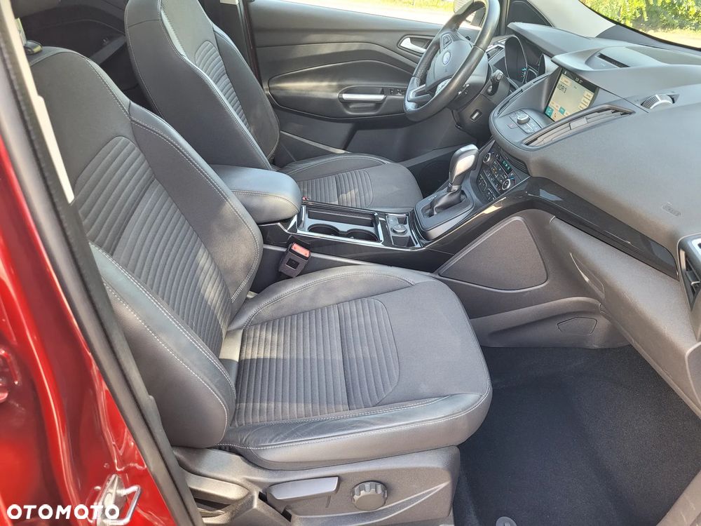 Ford Kuga 1.5 EcoBoost 4x4 Titanium - 14