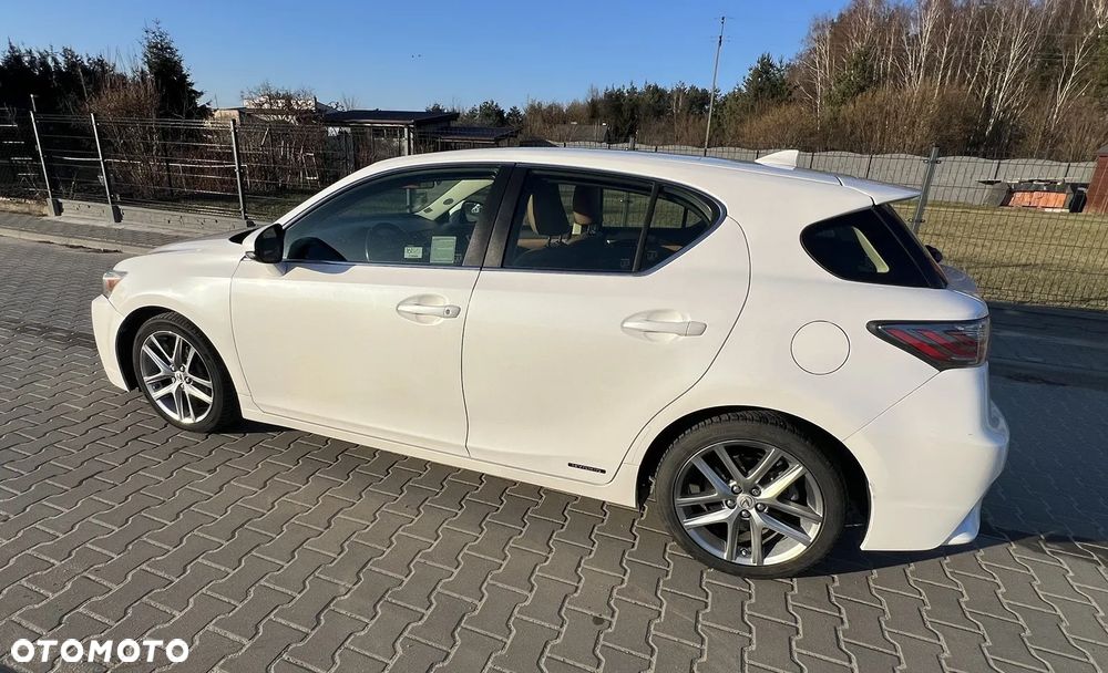 Lexus CT 200h Comfort - 9