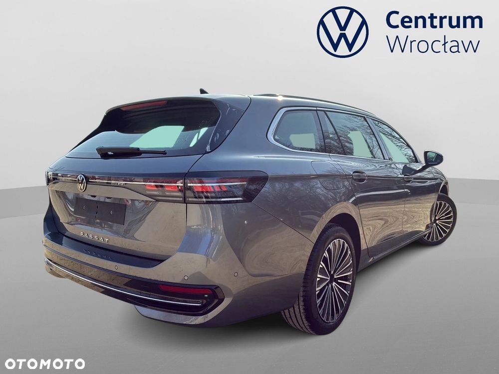 Volkswagen Passat - 2