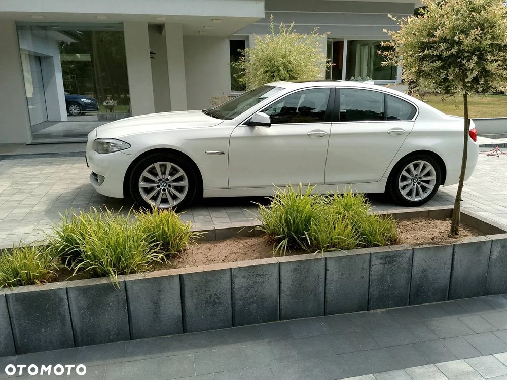 BMW Seria 5 525d - 3
