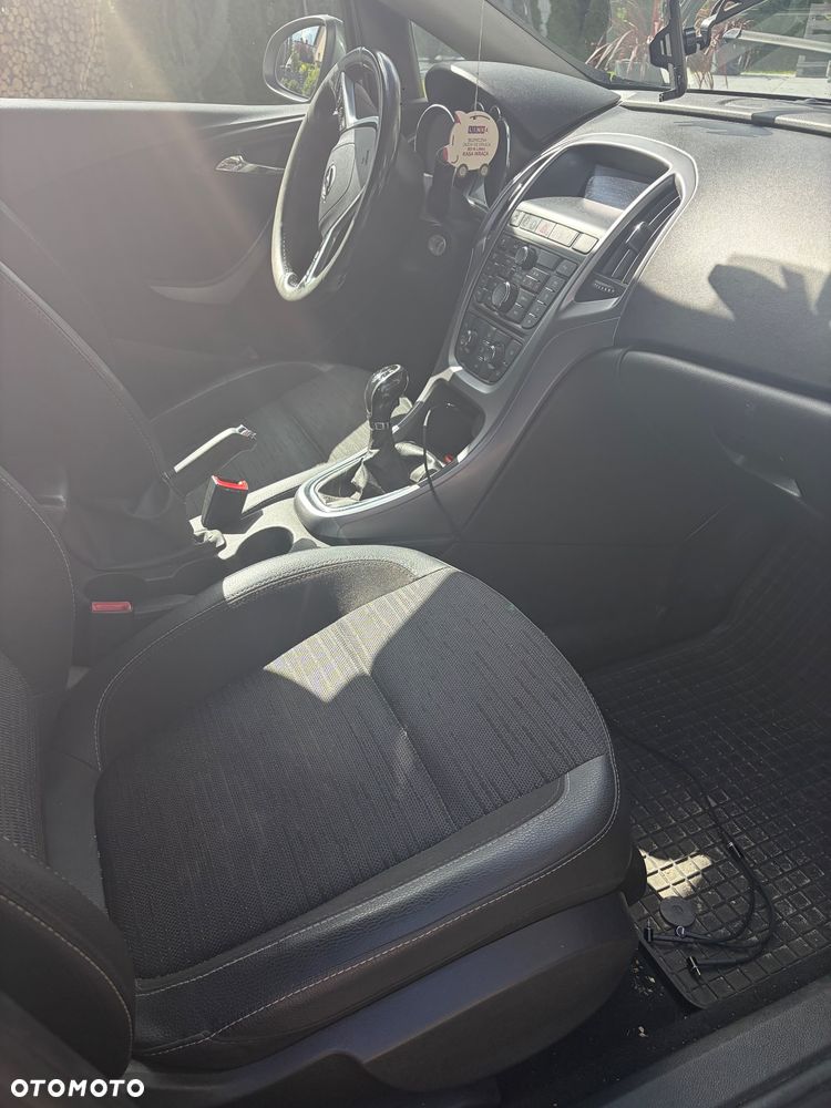 Opel Astra 1.4 T Active EU6 - 10