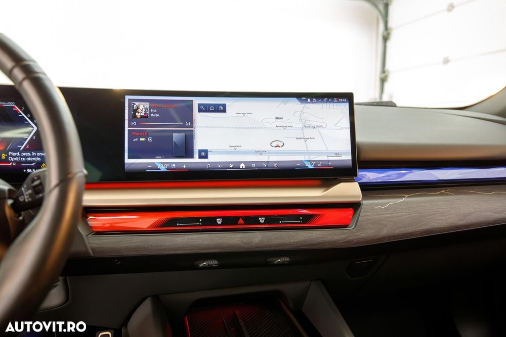 BMW Seria 5 550e xDrive AT PHEV - 28