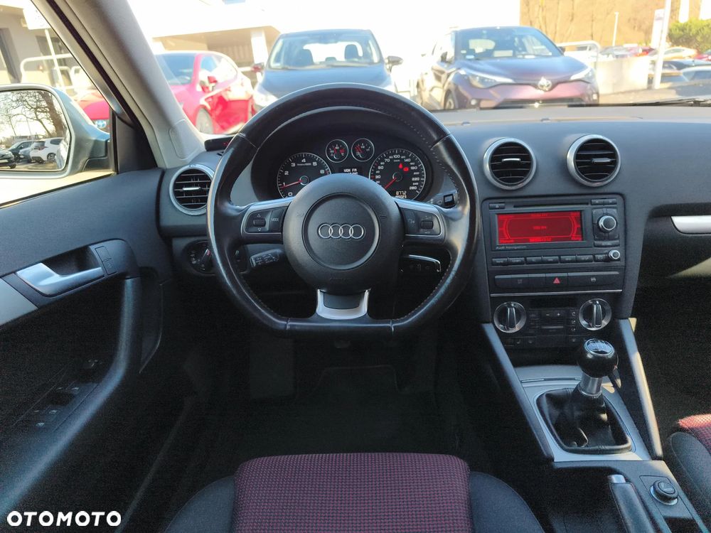 Audi A3 Sportback - 12
