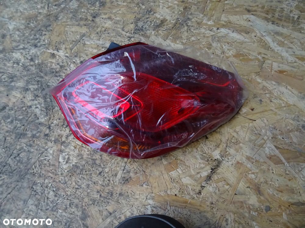 Lampa Opel Astra J Prawy Tył - 1