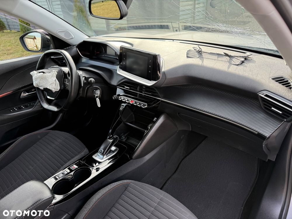 Peugeot 2008 PureTech 130 EAT8 Active - 12