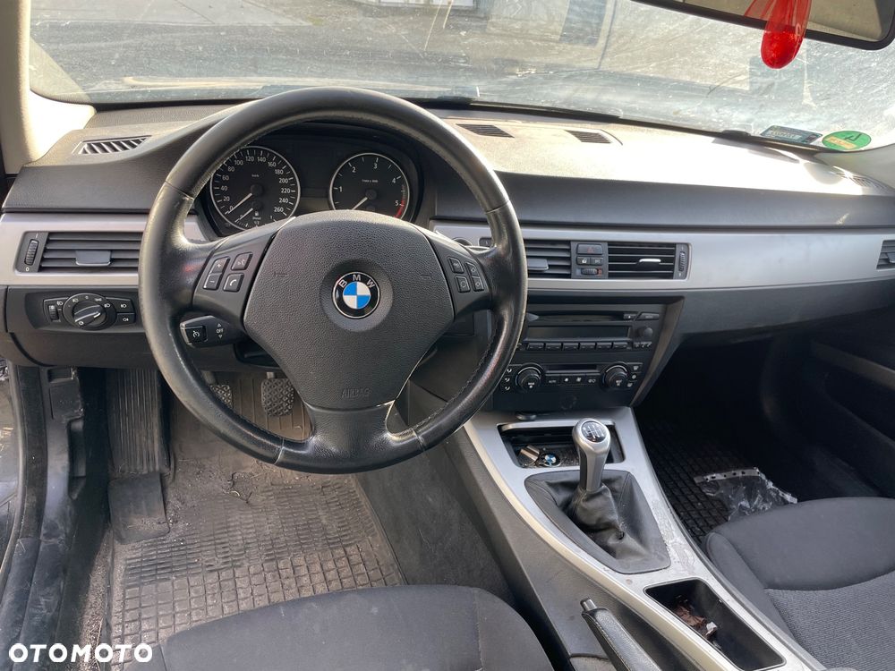 BMW Seria 3 - 11