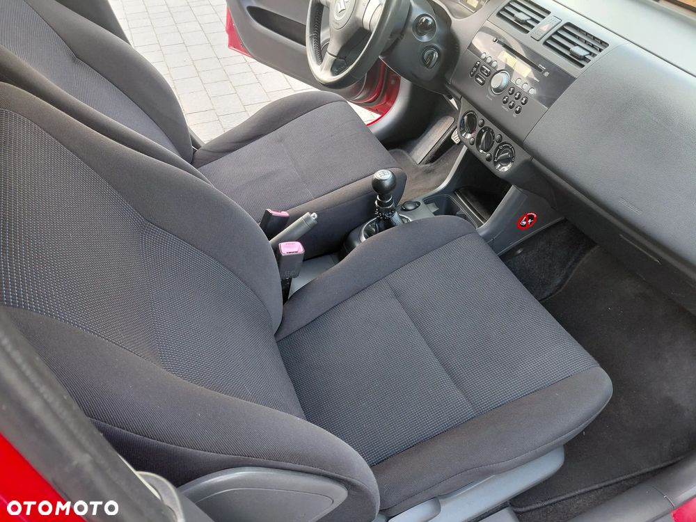 Suzuki Swift 1.3 Club - 18