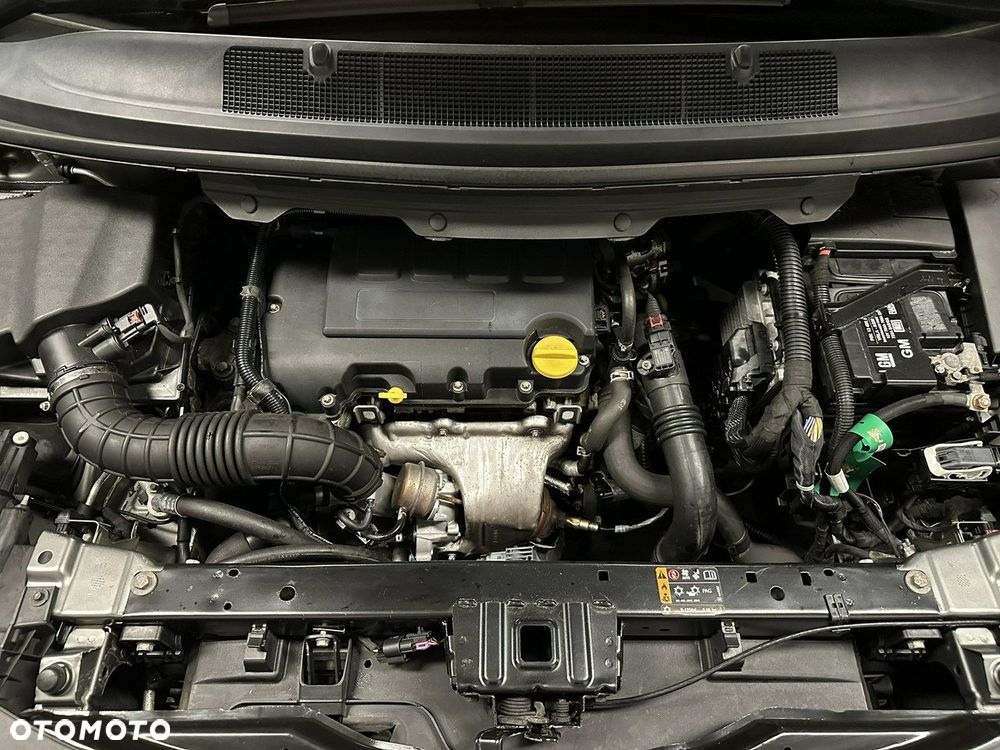 Opel Zafira - 17